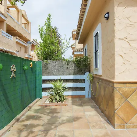Holiday home Playa Adosado Jardin Piscina Parking *